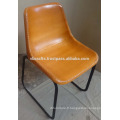 Chaise en cuir industrielle